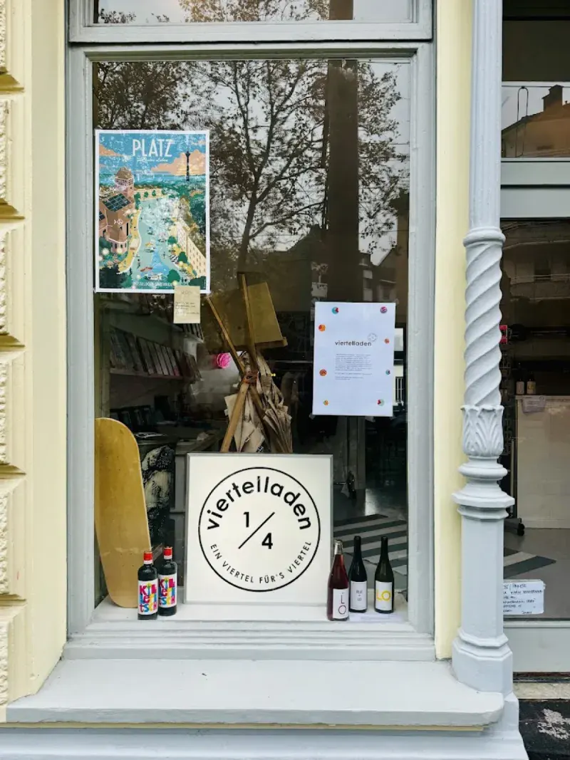 Schaufenster des Viertelladens in Düsseldorf-Unterbilk